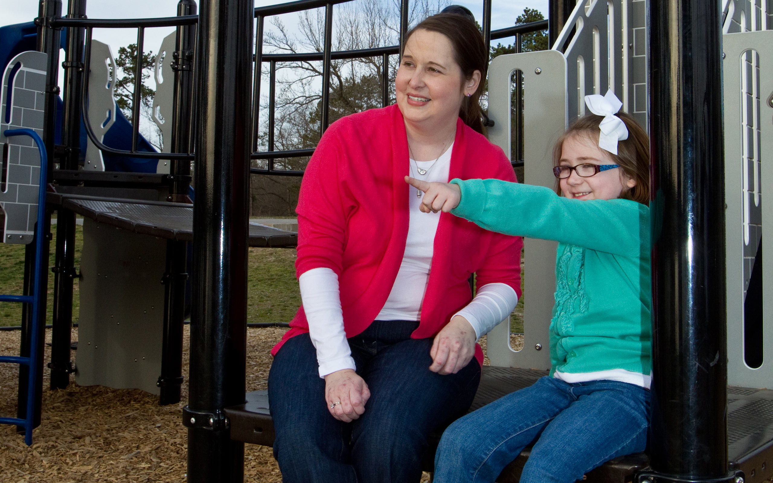 Jill, diagnosed with aHUS at 28 years old, with her daughter